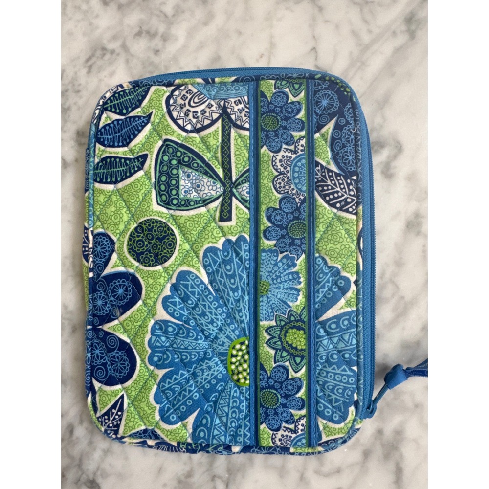 Vera Bradley Blue Bayou Quilted Floral Tech Sleeve Tablet Case Padded Blue Green
